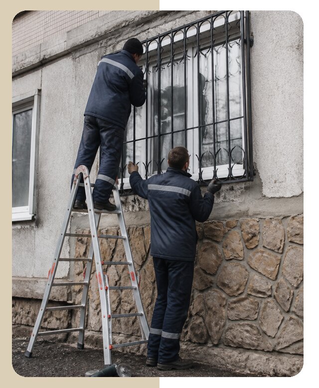 Профессиональная установка решеток первого этажа в Алапаевске